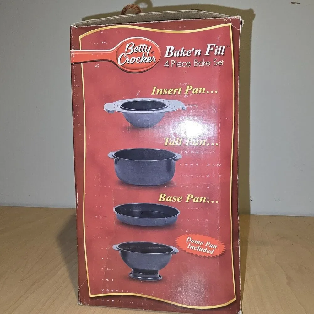 Betty Crocker Bake'n Fill 4-Piece Non-Stick Bakeware Set Recipes Cake Pans NEW